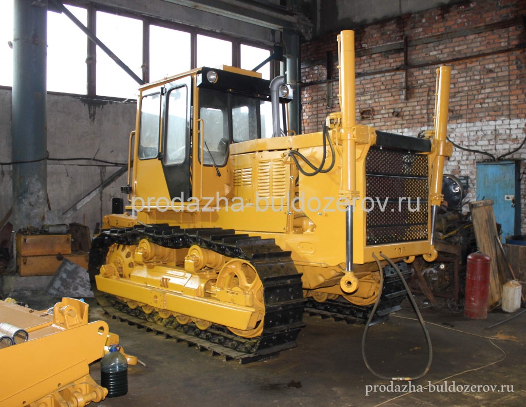 prodazha-buldozer-b10m